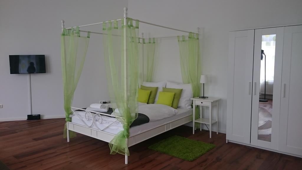 Studio Apartment Niemetzstr 51 Berlín Exterior foto