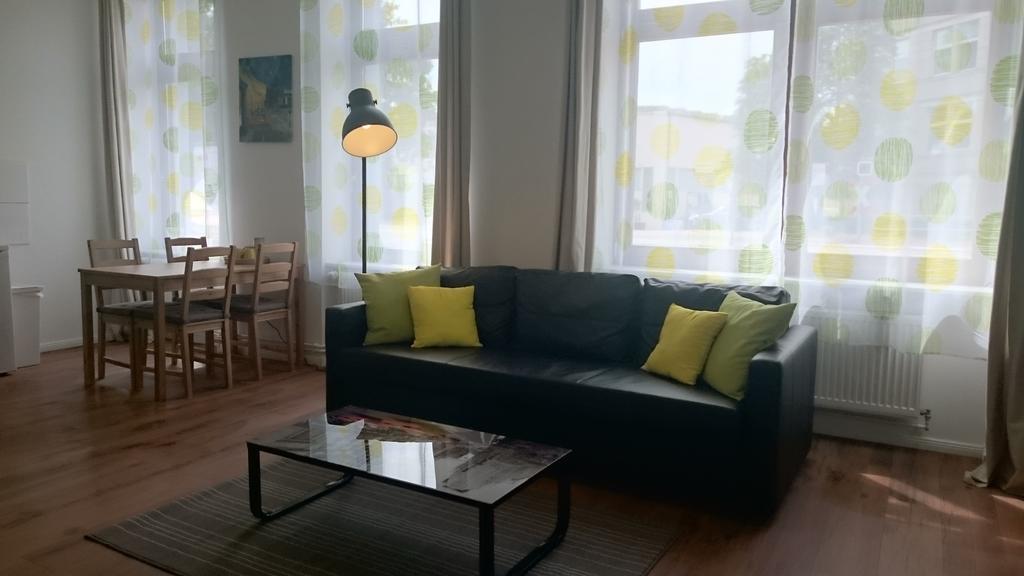 Studio Apartment Niemetzstr 51 Berlín Exterior foto